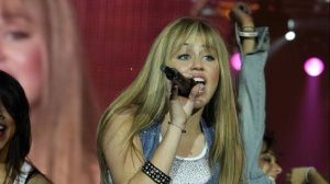 Miley Cyrus sarà la persona più giovane a ottenere il titolo di "Disney Legend"