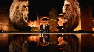 Mufasa, un videomapping celebra l’uscita del prequel de Il Re Leone 