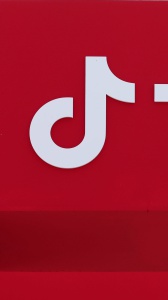 "My old person name" è il nuovo filtro di TikTok virale ovunque: ecco come applicarlo