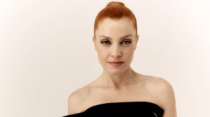 Noemi su Radio Zeta lancia il suo album Nostalgia 
