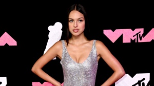 Olivia Rodrigo portata via d’urgenza dal palco degli MTV VMA! Cos’è successo?