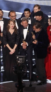 Oscar 2022, Delusione per Paolo Sorrentino battuto da Drive my car. Will Smith vince il suo primo Oscar mentre I segni del cuore si aggiudica il miglior film