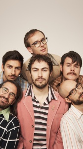 Pinguini Tattici Nucleari, "Scrivile scemo" è una dedica all'esercito degli insicuri 