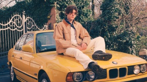 Rkomi, "Taxi Driver" è un album profondo e ricco di parallelismi