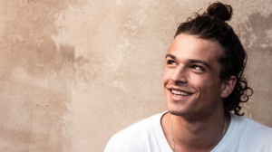 Sanremo 2020: Intervista a Leo Gassmann Sanremo 2020: Intervista a Leo Gassmann