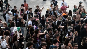 "Second hand": l'ultima tendenza della Generazione Zeta, ecco cosa va di moda