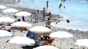 Sei milioni di under 18 al mare, le raccomandazioni dell'esperto
