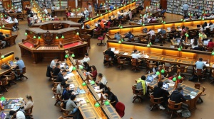 Sempre più studenti lavorano durante l'università, ecco gli ultimi dati