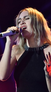 Shari: tutto ciò che sappiamo sull’artista in gara a Sanremo 2023