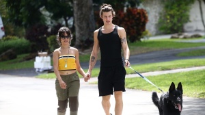 Shawn Mendes e Camila Cabello: nuova uscita romantica a Los Angeles. Stanno insieme? Ecco le foto di ieri