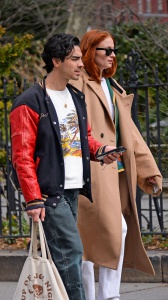 Sophie Turner fa causa a Joe Jonas! Vuole che le figlie tornino con lei in Inghilterra