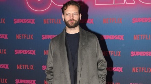 Supersex, Alessandro Borghi è Rocco Siffredi nella nuova serie Netflix 
