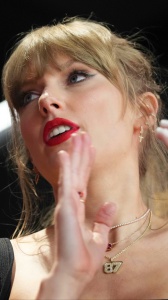 Taylor Swift dona 100 mila dollari dopo la tragedia del Super Bowl