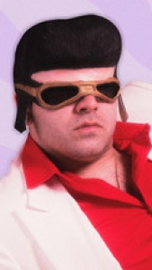 TonyPitony conquista Sanremo e il Disco d’Oro: il fenomeno virale che fa parlare anche il cinema