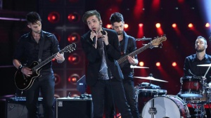 Tornano i Dear Jack capitanati da Alessio Bernabei: Follya è il nome del loro nuovo progetto musicale