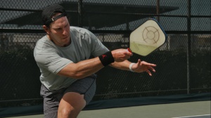 Tra il Tennis e il Padel: ecco il Pickleball, lo sport che ha conquistato la generazione Z