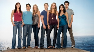 Vent'anni fa la prima puntata di The O.C.: trama e curiosità sulla serie cult
