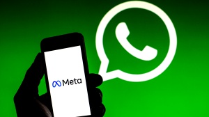 WhatsApp cambia volto: arrivano le pubblicità