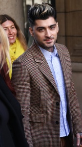 Zayn Malik interrompe il "Tonight Show" di Jimmy Fallon! Che succede?