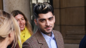 Zayn Malik interrompe il "Tonight Show" di Jimmy Fallon! Che succede?
