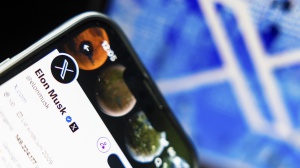 Zuckerberg- Musk, arriva la chiamata dei sindaci