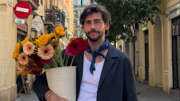Alvaro Soler trasforma le strade di Milano in un palco
