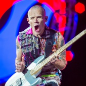 Flea, il DNA di uno dei più grandi bassisti della storia del rock