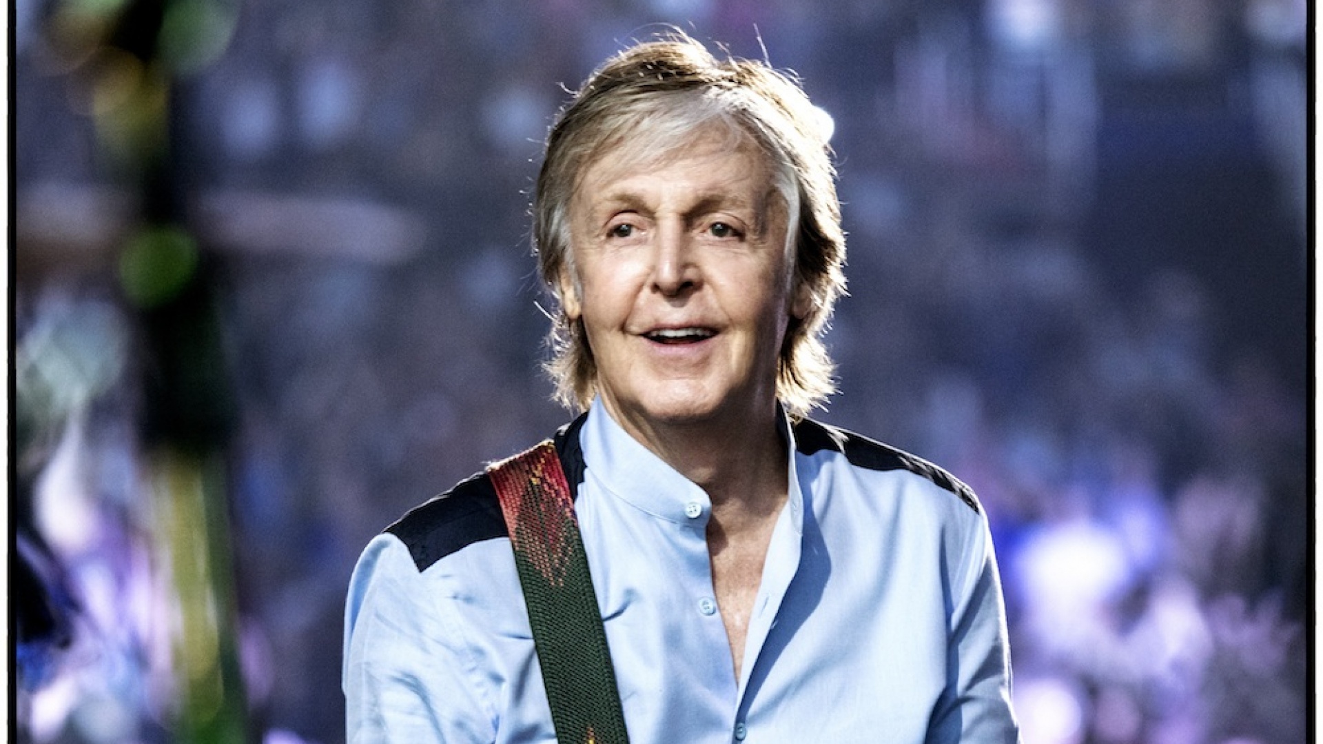 Paul McCartney, a novembre tutta la sua vita da compositore nel libro "The  Lyrics" - Radiofreccia | radiofreccia