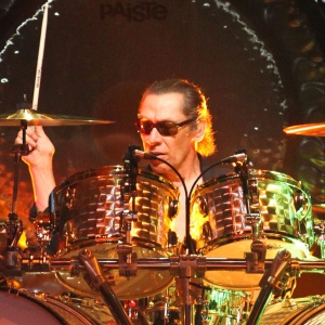 Alex Van Halen farà nuova musica con Steve Lukather dei Toto