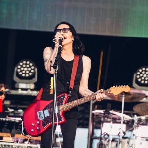 Brian Molko vuole Yungblud nel biopic sui Placebo
