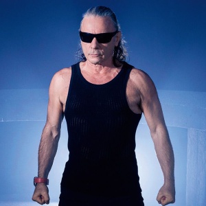 Bruce Dickinson: "Non distinguo una pentatonica da un gin tonic"