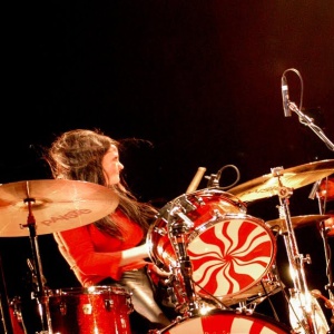 Elogio di Meg White, batterista essenziale e fondamentale