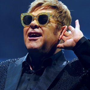Elton John: "I social media sono un posto crudele"