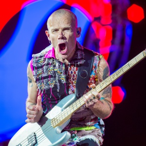 Flea, il DNA di uno dei più grandi bassisti della storia del rock Flea, il DNA di uno dei più grandi bassisti della storia del rock