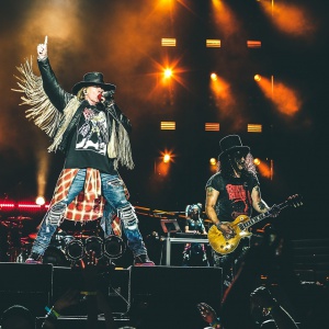 Guns N'Roses, presentata ieri live una 'nuova' canzone: Absurd