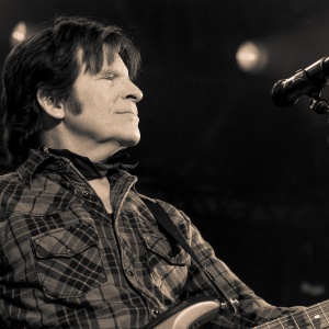 John Fogerty e come inventò il suono del bayou senza aver mai vissuto nel Sud