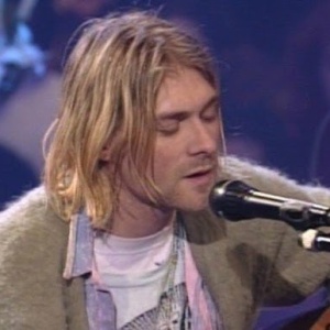 La chitarra usata di Cobain nell'Unplugged in mostra a Londra