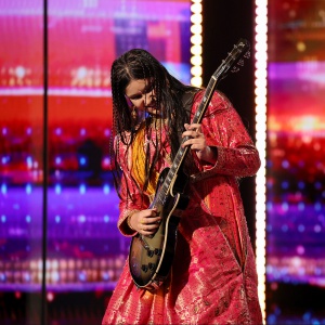 La grande performance di Maya Neelakantan su Master Of Puppets
