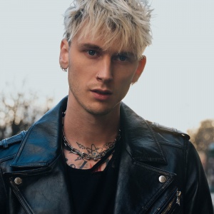 Machine Gun Kelly, l'artista americano presenta "Downfalls High", il film tratto dal suo album "Tickets To My Downfall"