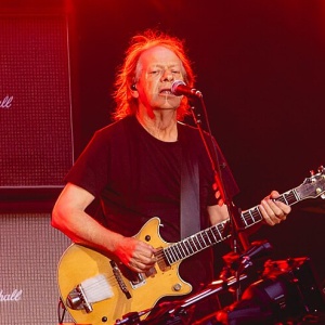 Paura per gli AC/DC, Stevie Young ricoverato d'urgenza