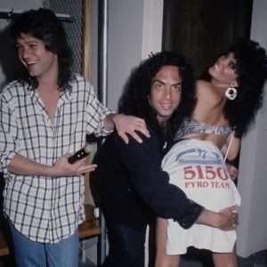 Quando i Kiss scaricarono i Van Halen per tenersi Simmons