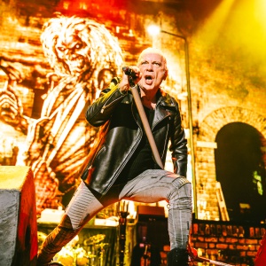 Rock and Roll Hall of Fame 2026: Oasis e Iron Maiden finalmente dentro, tra polemiche, ritorni e grandi esclusi