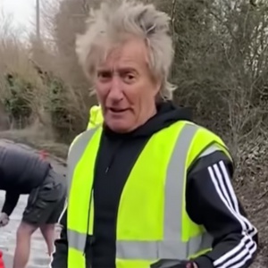 Rod Stewart operaio per un giorno
