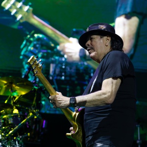 Santana, bufera per le frasi sul cancro: "I rancori lo provocano"