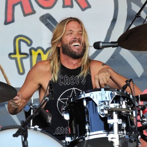 Taylor Hawkins, il commosso ricordo di Perry Farrell che condivide l'ultimo messaggio del batterista