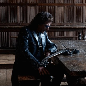 Tony Iommi: "Brian May ed Eddie Van Halen sono gli unici con cui sono rimasto davvero in contatto"