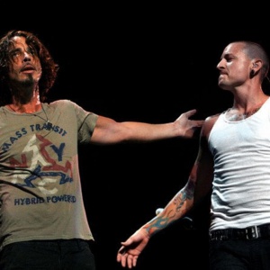 Vicky Cornell e Talinda Bennington ricordano Chester e Chris