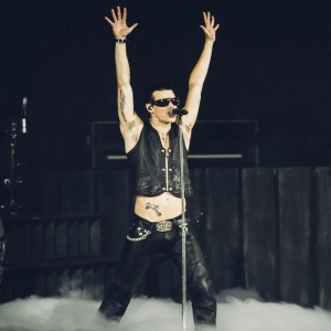 Yungblud: "I Darkness non si sono sentiti invitati alla festa"