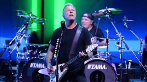 A cena con James Hetfield (ma il conto lo pagate voi)