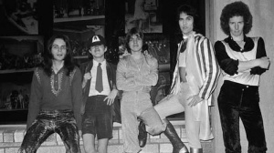 AC/DC: la miccia accesa con "High Voltage"